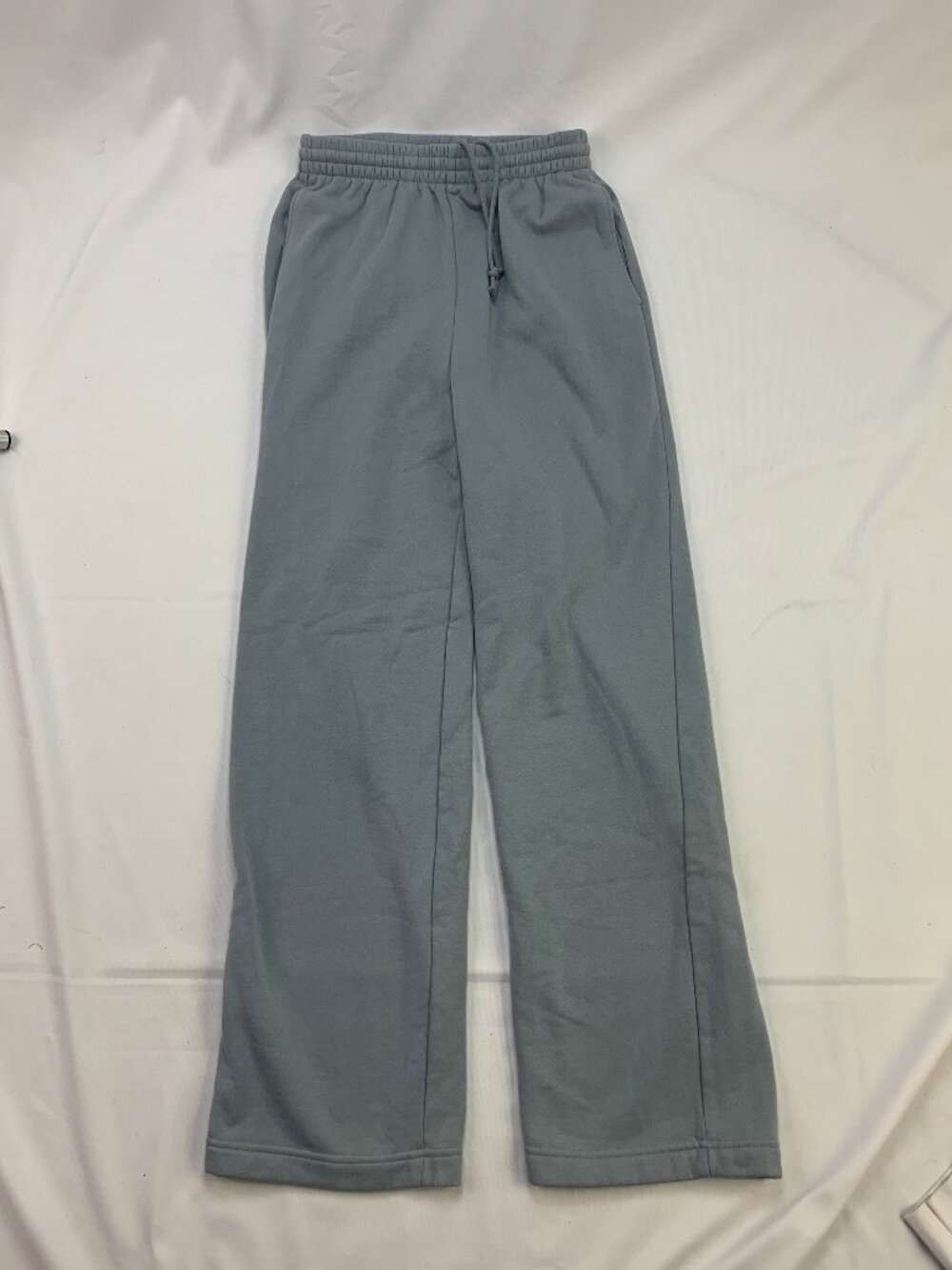 H&M Baggy sweat pants size xs Light blue